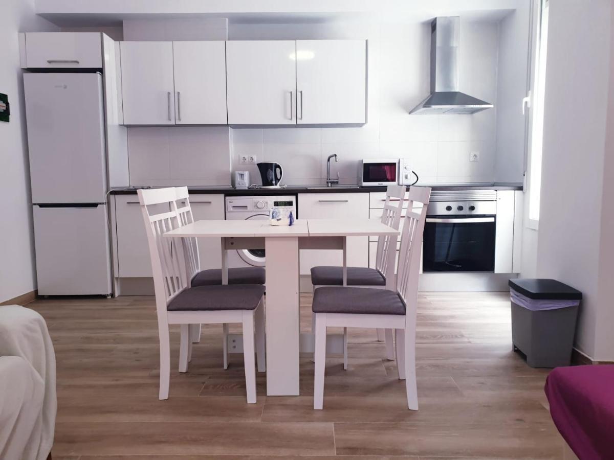 Premier Apartments Valencia Bagian luar foto