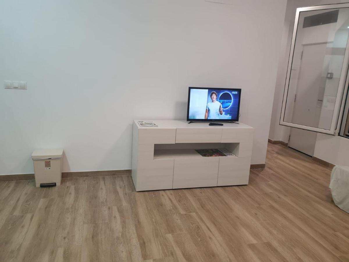 Premier Apartments Valencia Bagian luar foto